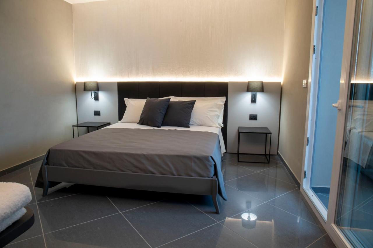 Tranquillo Uptown Lecce Hotel Екстериор снимка