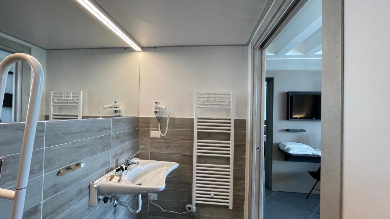 Tranquillo Uptown Lecce Hotel Екстериор снимка